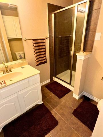 918 Myers Meadow Drive, Garland, TX 75043