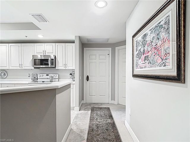 2745 1st ST 1106, Fort Myers, FL 33916