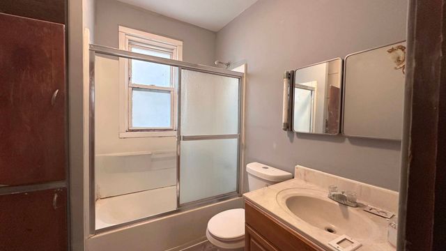 1643 W 38TH Place, Chicago, IL 60609