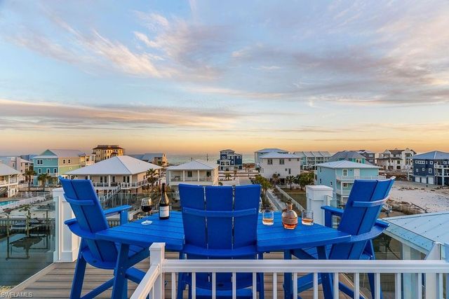 168 Chapel ST, Fort Myers Beach, FL 33931