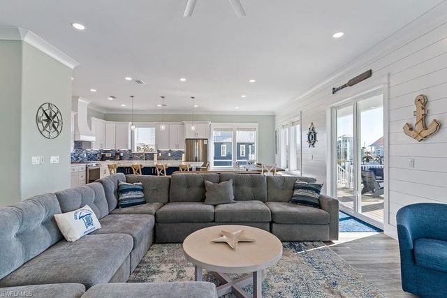 168 Chapel ST, Fort Myers Beach, FL 33931