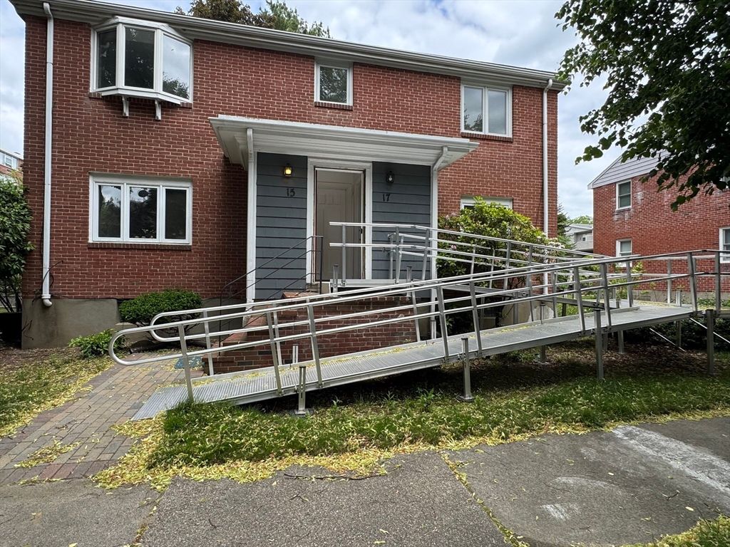 15-17 Belmont Road 2, Brookline, MA 02467