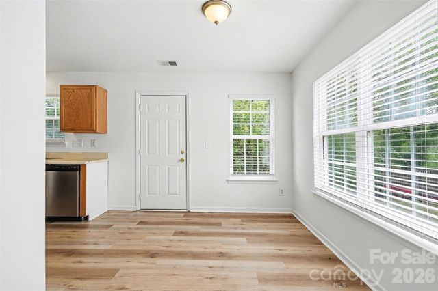 1215 Mcallister Drive, Charlotte, NC 28216