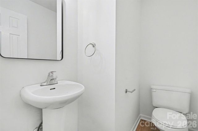 1215 Mcallister Drive, Charlotte, NC 28216