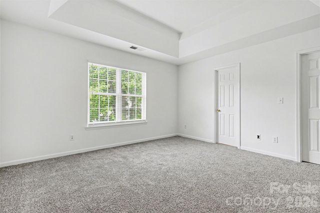 1215 Mcallister Drive, Charlotte, NC 28216