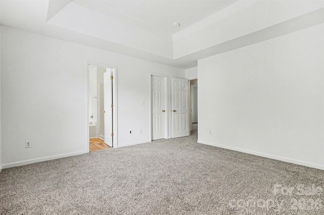 1215 Mcallister Drive, Charlotte, NC 28216