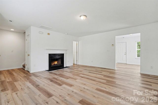 1215 Mcallister Drive, Charlotte, NC 28216