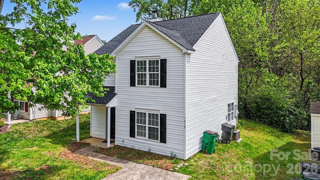 1215 Mcallister Drive, Charlotte, NC 28216