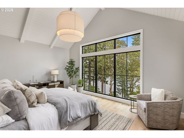 843 TERRACE Dr, Lake Oswego, OR 97034