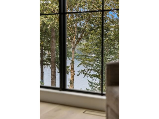 843 TERRACE Dr, Lake Oswego, OR 97034