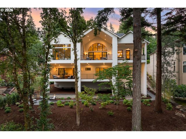 843 TERRACE Dr, Lake Oswego, OR 97034