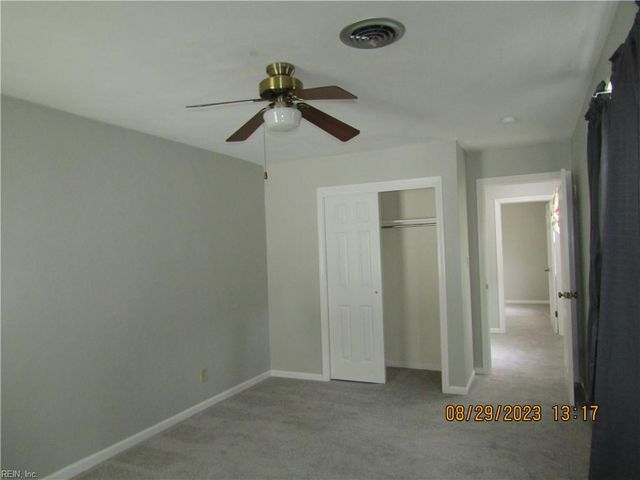948 Timberlake DR, Virginia Beach, VA 23464