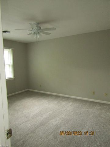 948 Timberlake DR, Virginia Beach, VA 23464