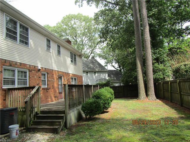 948 Timberlake DR, Virginia Beach, VA 23464