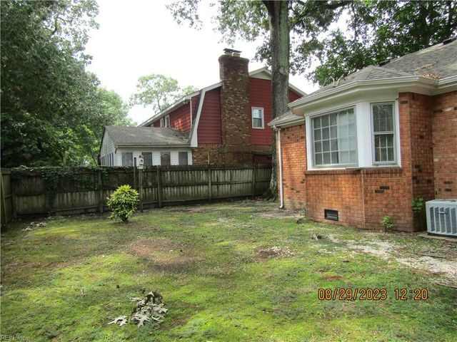 948 Timberlake DR, Virginia Beach, VA 23464