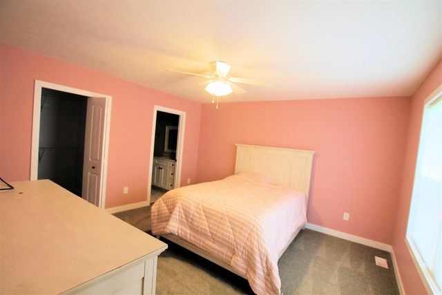 7241 Glendora Lane, Kalamazoo, MI 49009
