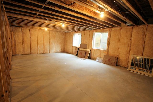 7241 Glendora Lane, Kalamazoo, MI 49009