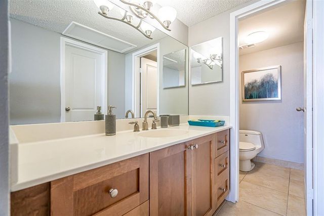 1830 Embassy Drive 409, West Palm Beach, FL 33401