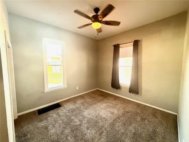 2624 Saint Joseph Avenue, St Joseph, MO 64505