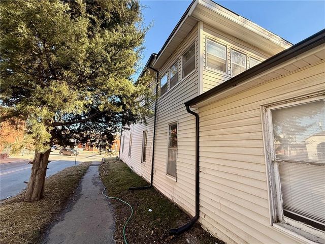 2624 Saint Joseph Avenue, St Joseph, MO 64505