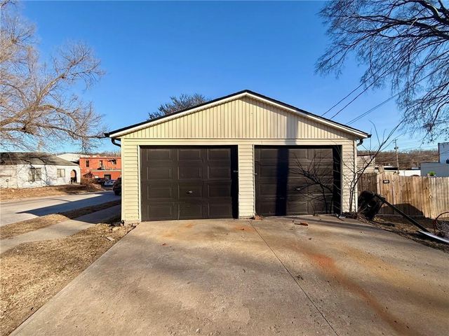 2624 Saint Joseph Avenue, St Joseph, MO 64505