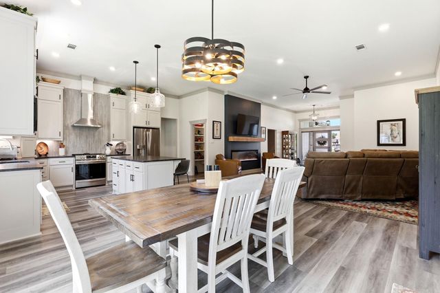 6150 Creekwater Drive, Alexander, AR 72002