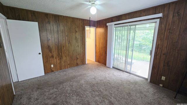 1806 Wrangler, San Antonio, TX 78227