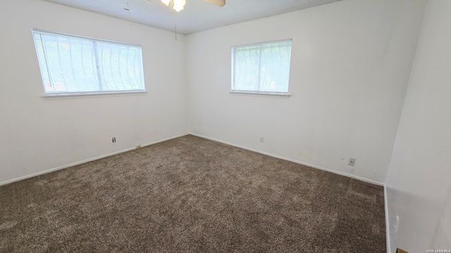 1806 Wrangler, San Antonio, TX 78227