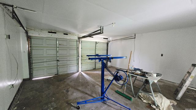1806 Wrangler, San Antonio, TX 78227