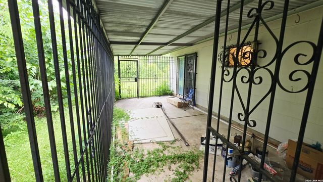 1806 Wrangler, San Antonio, TX 78227