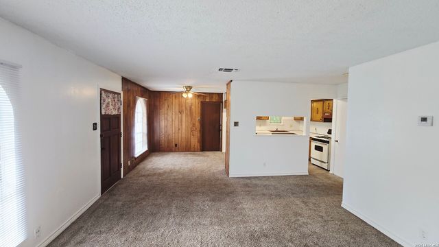 1806 Wrangler, San Antonio, TX 78227