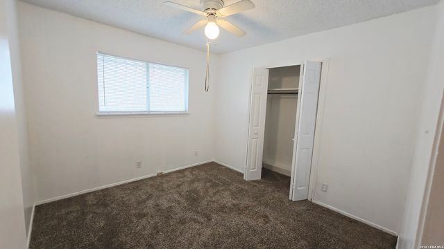 1806 Wrangler, San Antonio, TX 78227