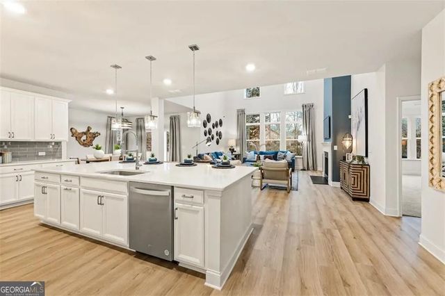 328 Bailiwick Lane, Canton, GA 30115