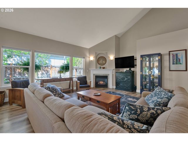 190 NAISMITH Blvd, Eugene, OR 97404