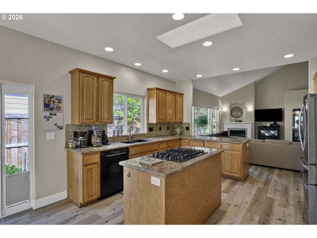 190 NAISMITH Blvd, Eugene, OR 97404