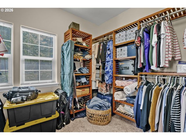 190 NAISMITH Blvd, Eugene, OR 97404