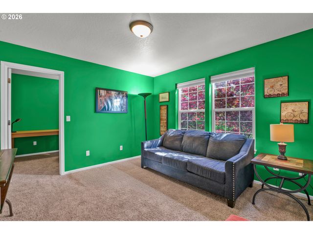 190 NAISMITH Blvd, Eugene, OR 97404