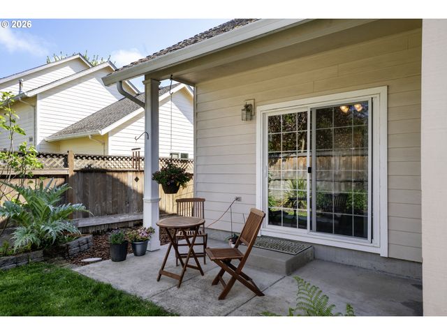190 NAISMITH Blvd, Eugene, OR 97404