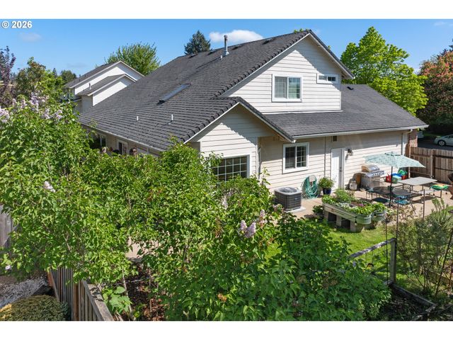 190 NAISMITH Blvd, Eugene, OR 97404