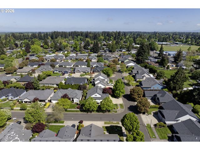 190 NAISMITH Blvd, Eugene, OR 97404