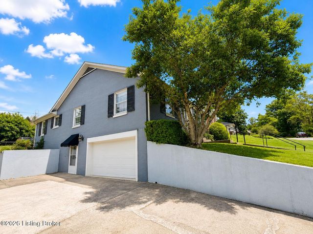 104 Reservoir Rd, Frankfort, KY 40601