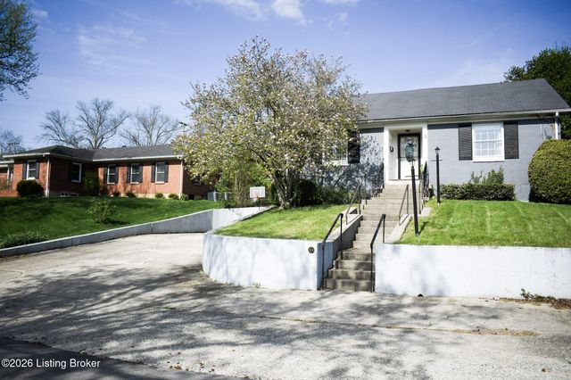 104 Reservoir Rd, Frankfort, KY 40601