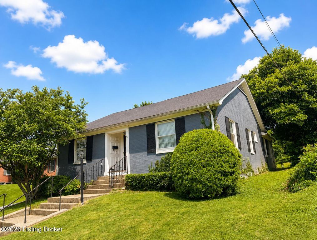 104 Reservoir Rd, Frankfort, KY 40601
