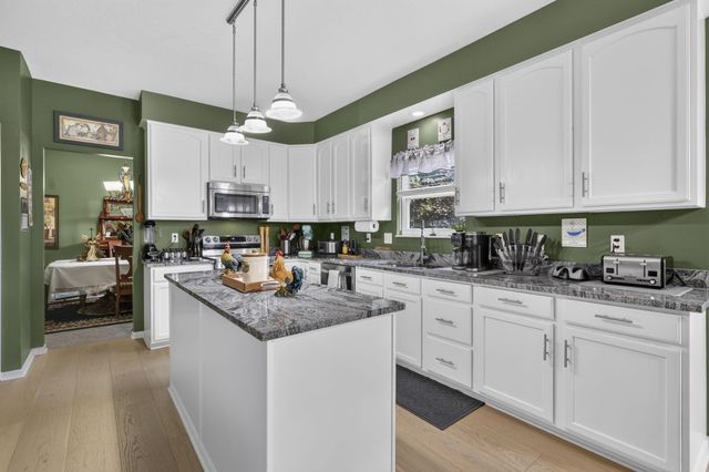 844 Ellis Street, Pickerington, OH 43147