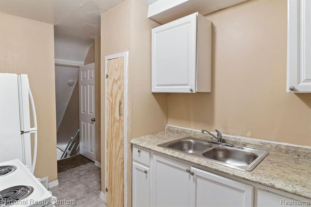 15391 Appoline Street, Detroit, MI 48227