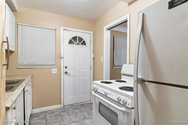 15391 Appoline Street, Detroit, MI 48227
