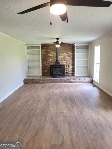 5461 28th Avenue, Valley, AL 36854