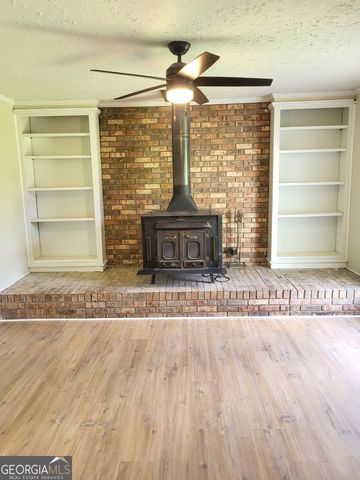 5461 28th Avenue, Valley, AL 36854
