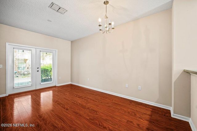 1523 FIELDVIEW Drive, Jacksonville, FL 32225