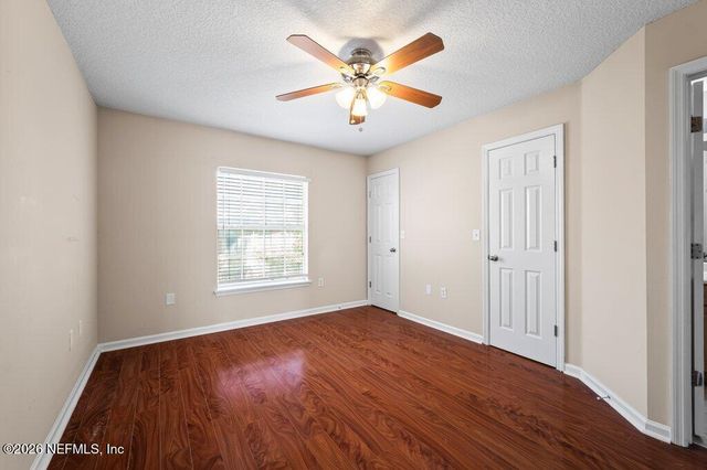 1523 FIELDVIEW Drive, Jacksonville, FL 32225